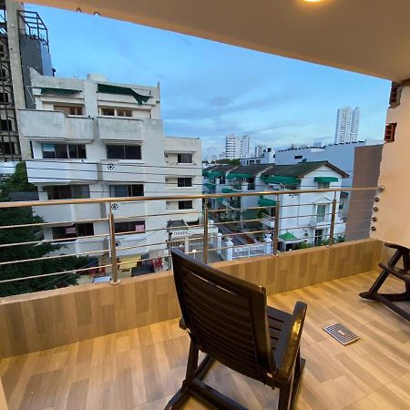 Aparta Estudio En El Edificio Bahia 79 Apartasuites Картахена Экстерьер фото