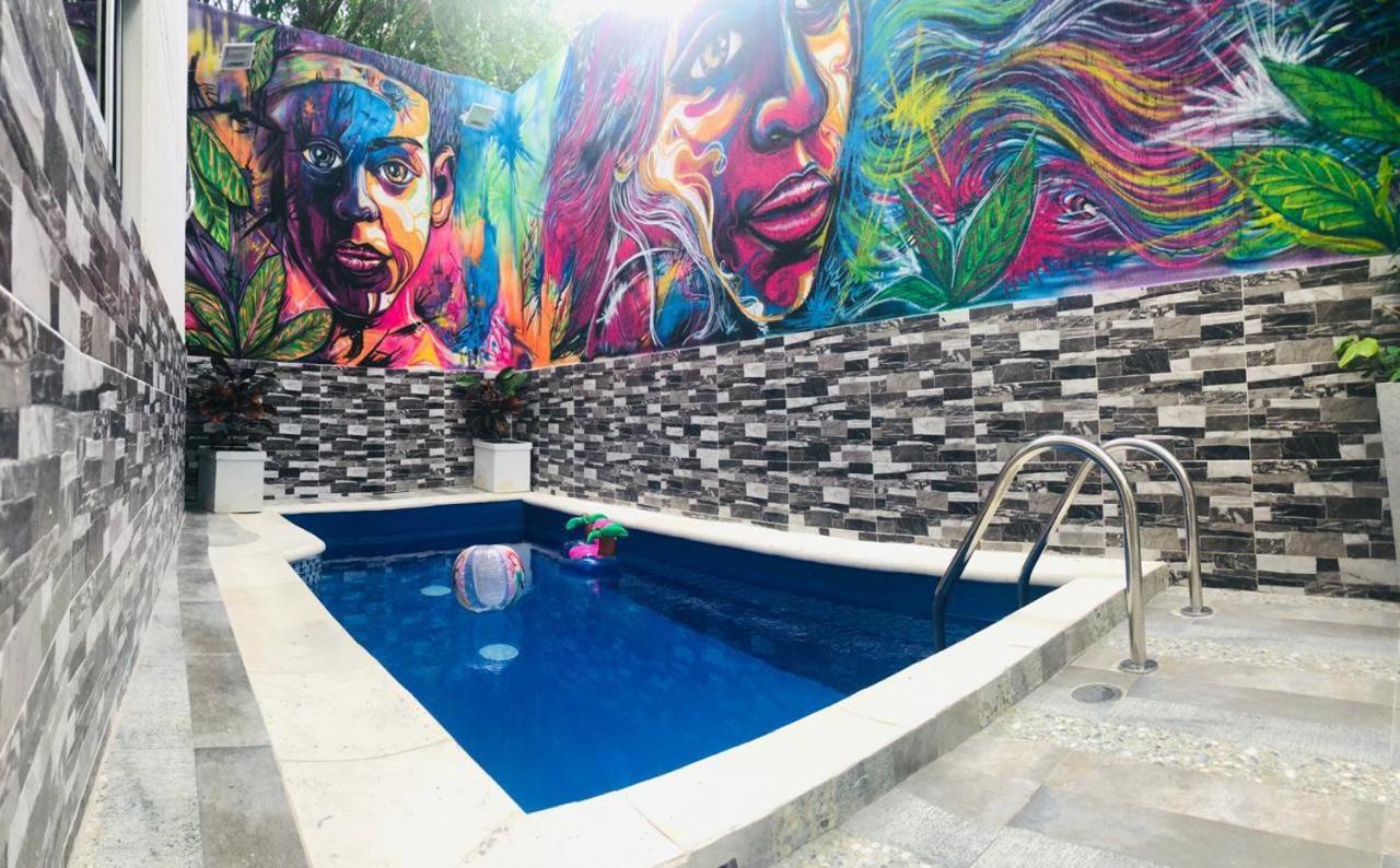 Aparta Estudio En El Edificio Bahia 79 Apartasuites Картахена Экстерьер фото