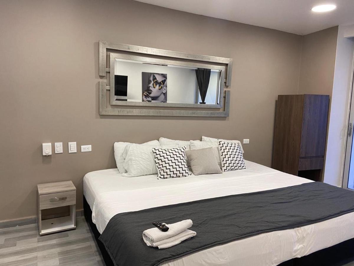 Aparta Estudio En El Edificio Bahia 79 Apartasuites Картахена Экстерьер фото