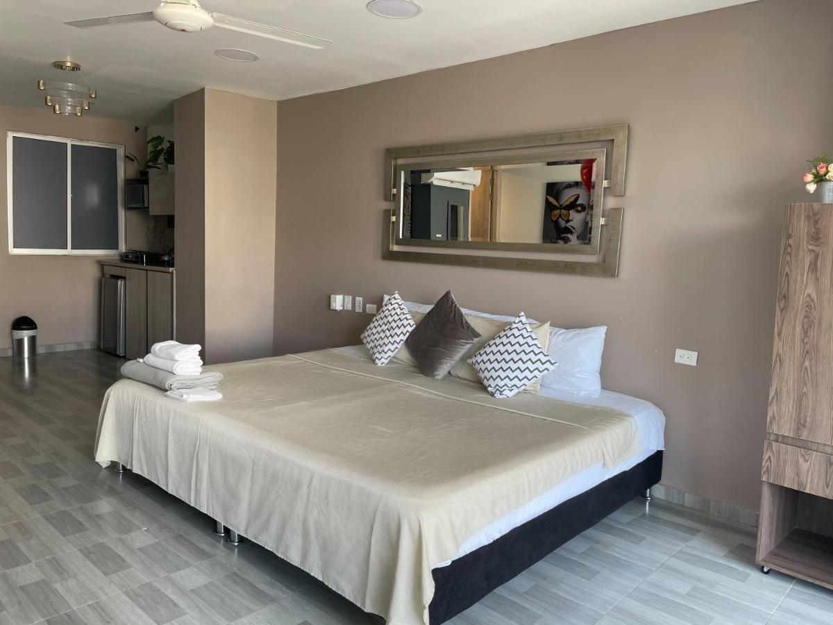 Aparta Estudio En El Edificio Bahia 79 Apartasuites Картахена Экстерьер фото